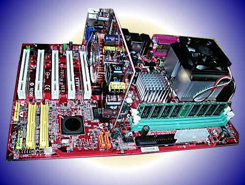ＣＰＵ、メモリ、ＶＧＡカードを付けた状態
